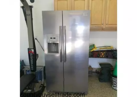 Frigidare 23CF refrigerator