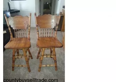 2 solid oak bar stools