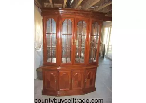 Dining Room Set, Excellent condition